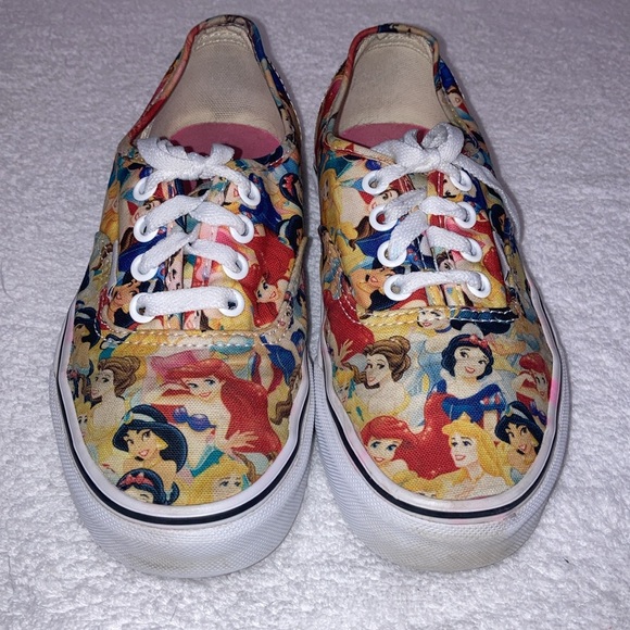 Vans X Disney Princess Multi Princess womens Size 5 All Over Print Shoes Sneaker - Picture 2 of 9